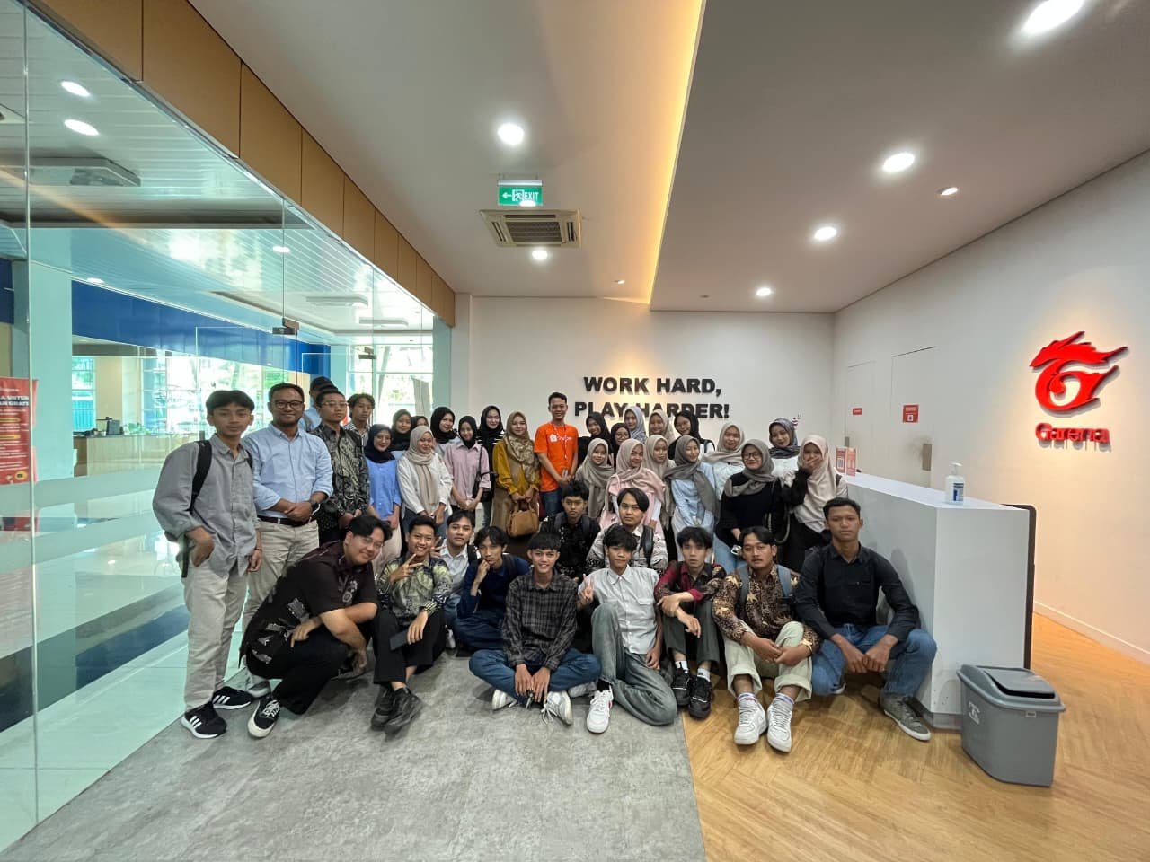 Mahasiswa Bisnis Digital Pelajari Inovasi E-Commerce di Solo Technopark bersama Shopee